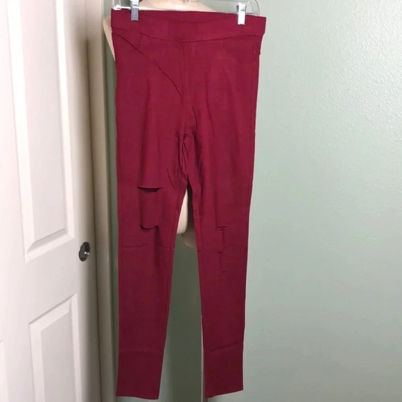 🌸NEW🌸 Stretch Distressed Jeggings - Picture 1 of 6